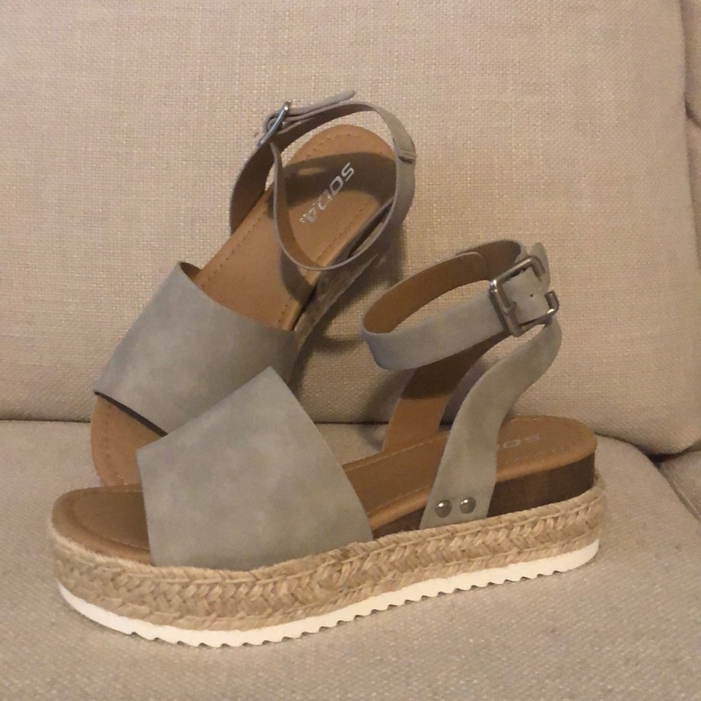 Brand new Soda Espadrilles